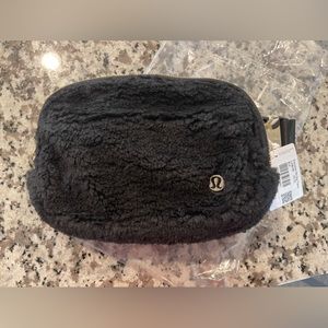 lululemon fleece belt bag